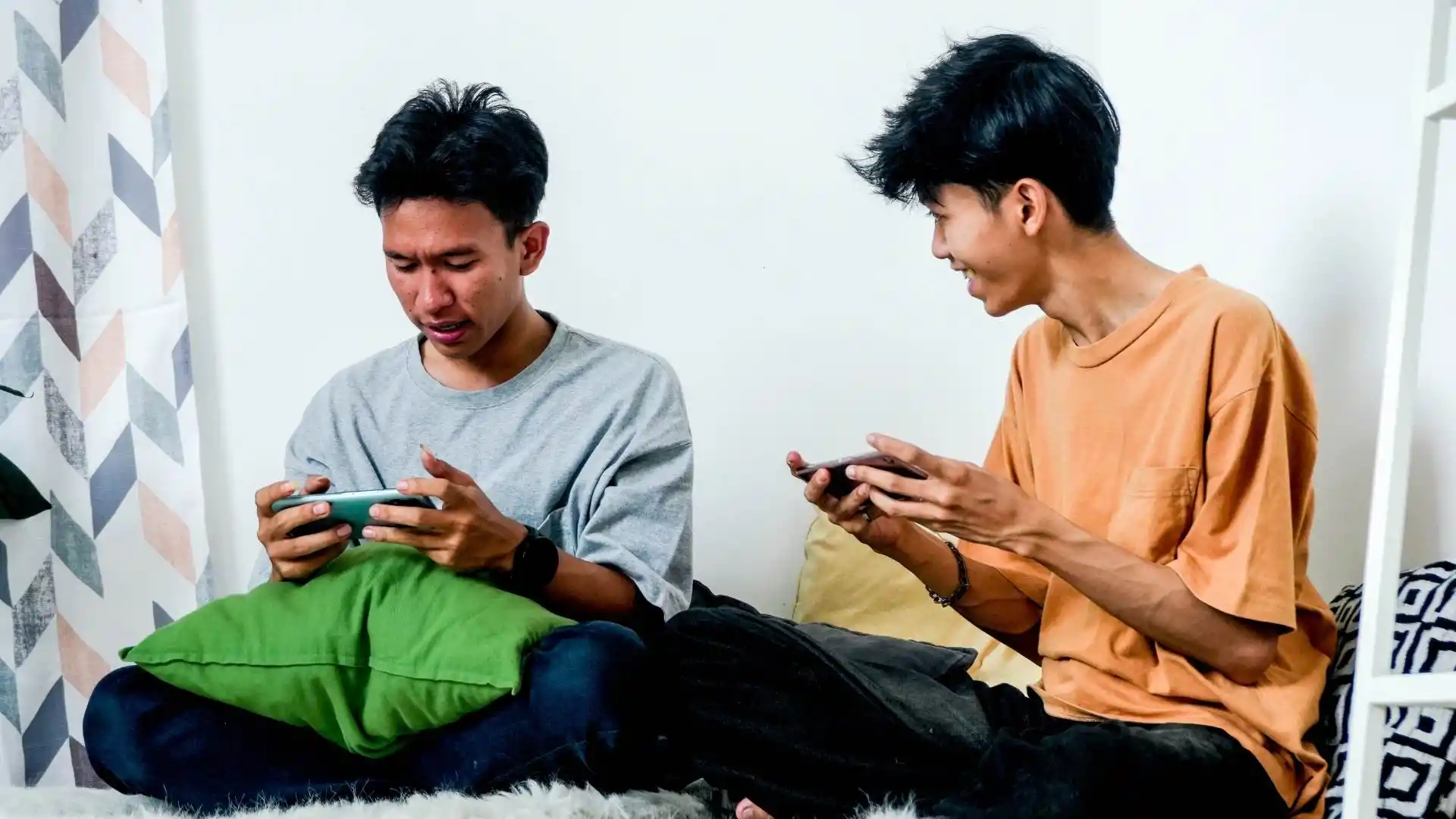 אייפון 17 פרו מקס 256 אילת לגיימרים